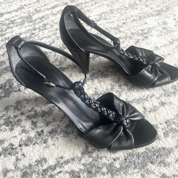 DKNY Leather Strappy Heels Made in Italy Size 6.5 - Picture 3 of 3